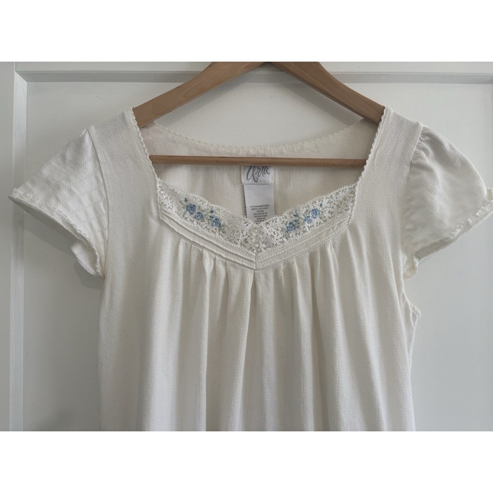 Vintage Aria Cotton Nightgown Small White Blue Rosebud Lace Cottagecore **READ**